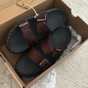 RARE NIB DR MARTENS